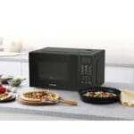 Westinghouse .7cu. ft. Digital Microwave 700watts, Black - Image 2